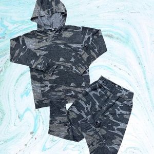 Boohoo Boys Camo Hoodie & Jogger Set